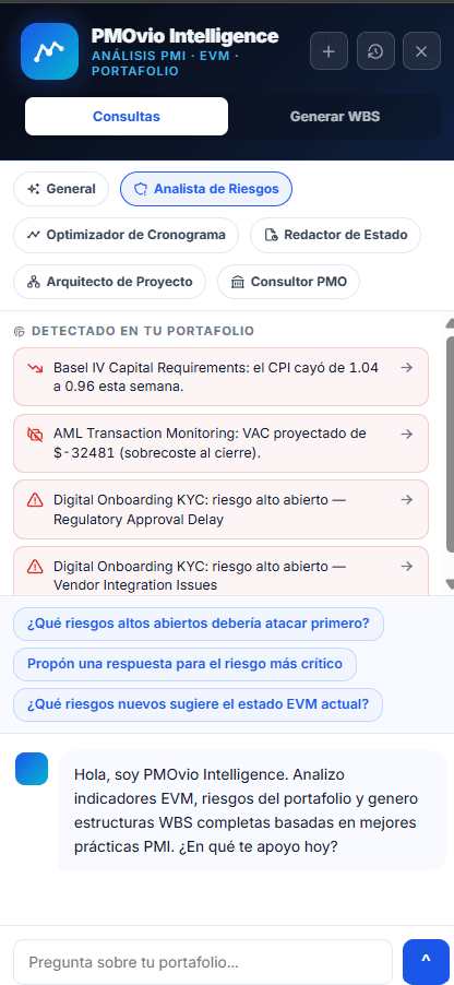 Panel de PMOvio Intelligence con el Analista de Riesgos activo, las alertas detectadas en el portafolio y preguntas sugeridas
